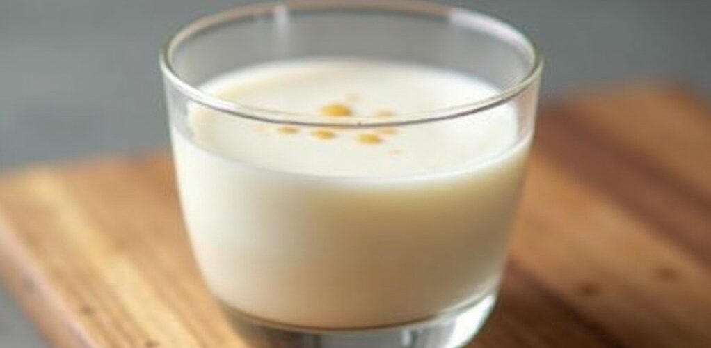 Is Soy Milk Low Carb? Dairy-Free Details